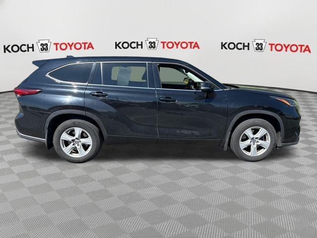 2021 Toyota Highlander LE
