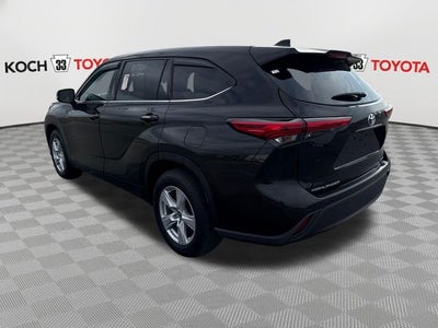 2022 Toyota Highlander LE