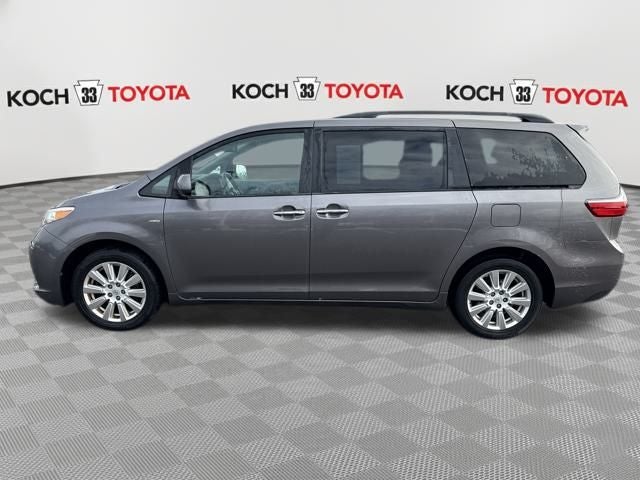 2017 Toyota Sienna XLE Premium 7 Passenger