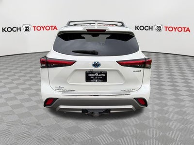 2021 Toyota Highlander Hybrid Platinum