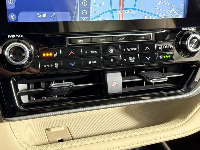 2022 Toyota Highlander Hybrid Platinum