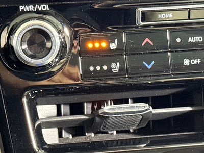 2022 Toyota Highlander Hybrid Platinum