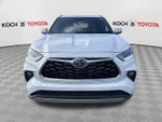2023 Toyota Highlander Hybrid Platinum