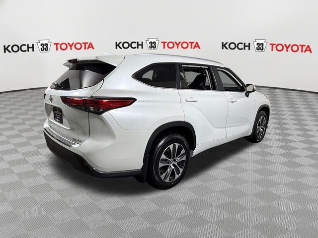 2023 Toyota Highlander XLE