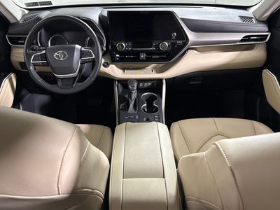 2023 Toyota Highlander XLE