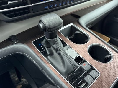 2022 Toyota Sienna LE 8 Passenger
