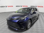 2022 Toyota Sienna XLE 8 Passenger