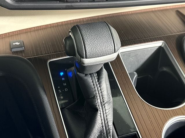 2022 Toyota Sienna XLE 8 Passenger