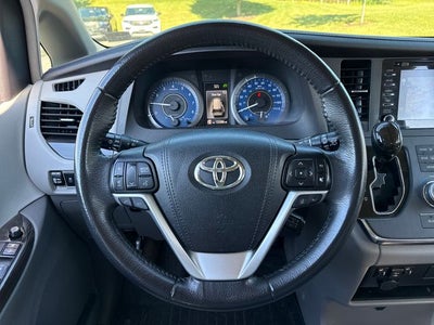2018 Toyota Sienna XLE 8 Passenger