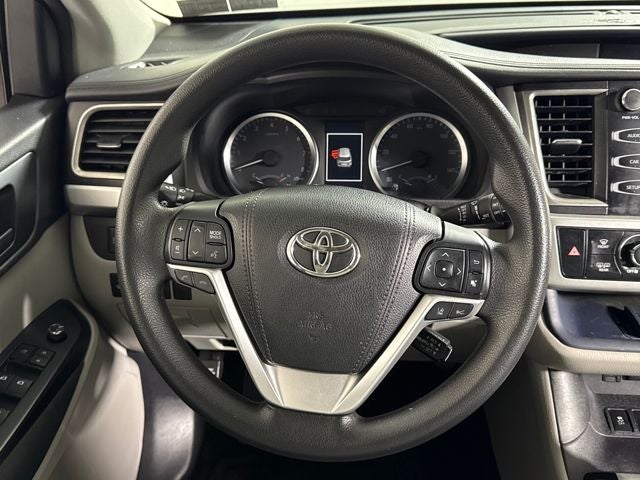 2018 Toyota Highlander LE