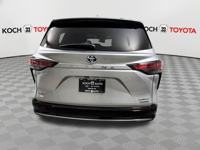 2022 Toyota Sienna Limited 7 Passenger