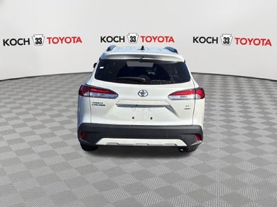 2025 Toyota Corolla Cross LE