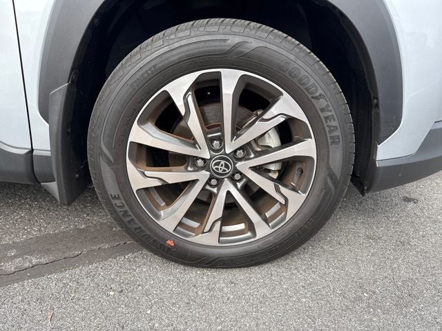 2024 Toyota Corolla Cross XLE