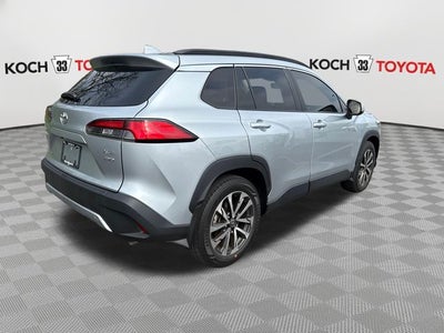 2024 Toyota Corolla Cross XLE