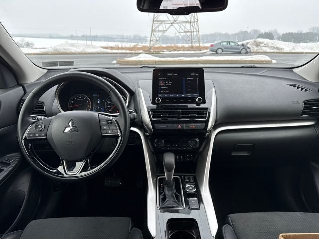 2025 Mitsubishi Eclipse Cross SE