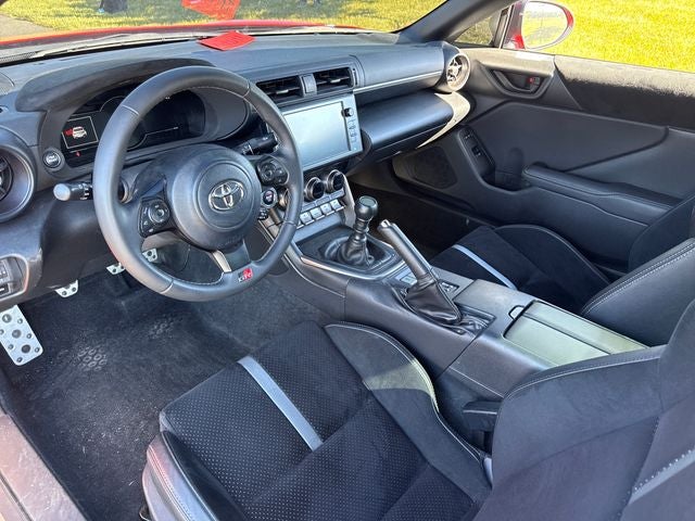 2025 Toyota GR86 Premium