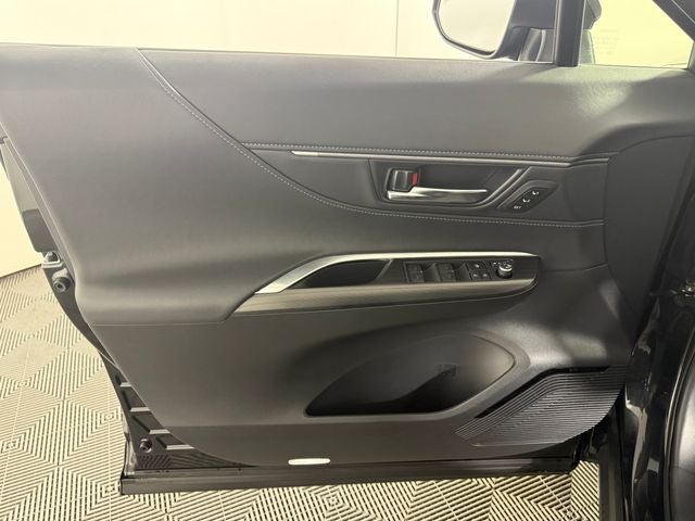 2023 Toyota Venza Nightshade