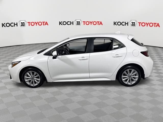 2025 Toyota Corolla Hatchback SE