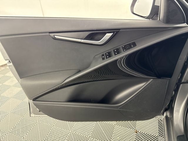 2025 Kia Niro Plug-In Hybrid EX