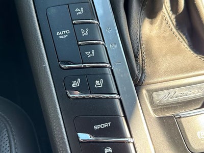 2020 Porsche Macan Base