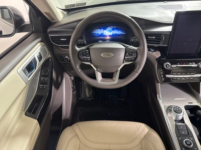 2022 Ford Explorer Platinum