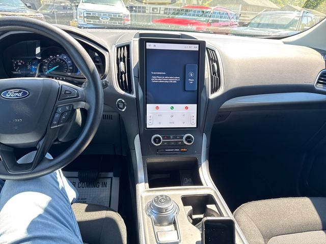 2023 Ford Edge SE