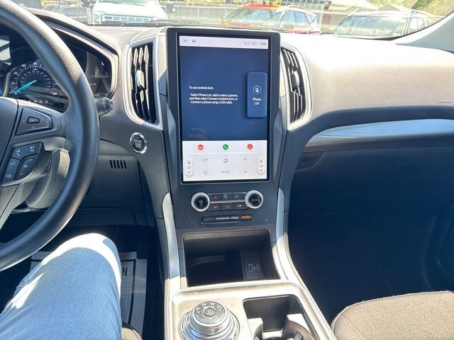 2023 Ford Edge SE