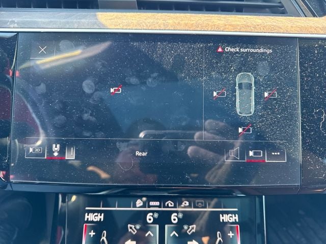 2022 Audi e-tron Premium quattro