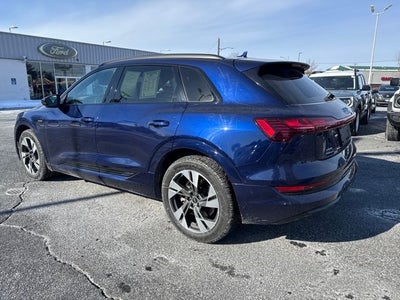 2022 Audi e-tron Premium quattro