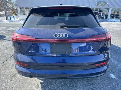 2022 Audi e-tron Premium quattro