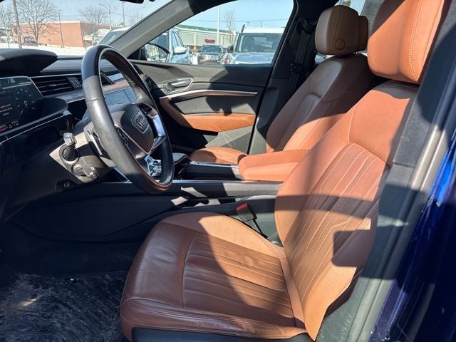 2022 Audi e-tron Premium quattro