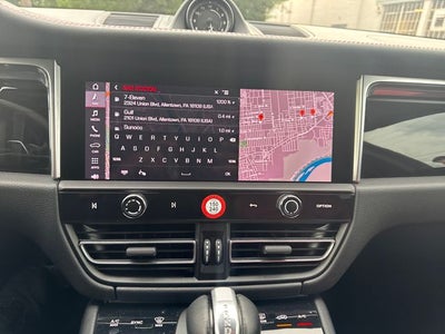 2022 Porsche Macan Base