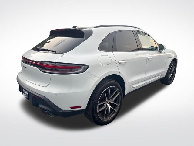 2022 Porsche Macan Base