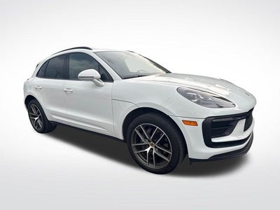 2022 Porsche Macan Base