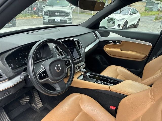 2018 Volvo XC90 T5 Momentum