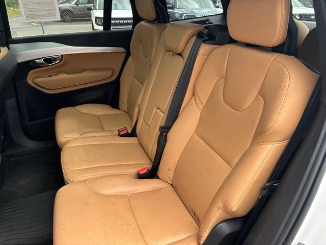 2018 Volvo XC90 T5 Momentum
