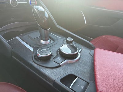 2019 Alfa Romeo Giulia Base