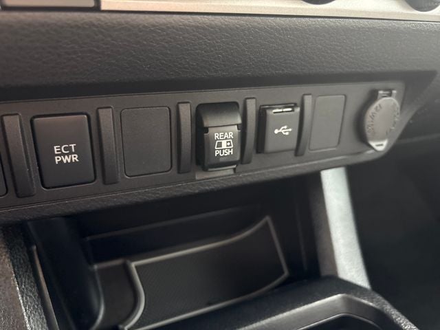 2020 Toyota Tacoma SR5 V6