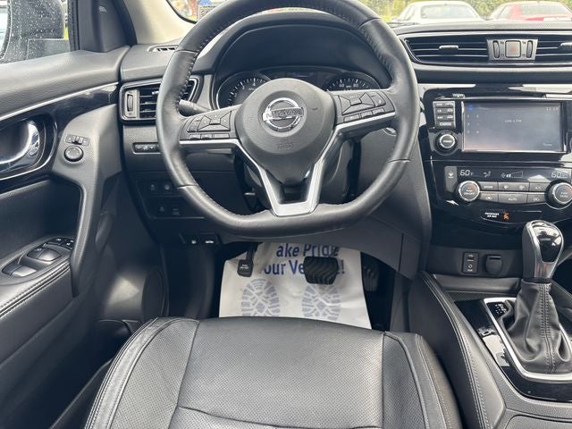 2017 Nissan Rogue Sport SL