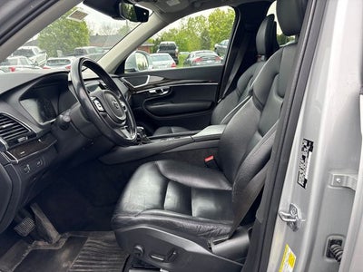 2018 Volvo XC90 T5 Momentum