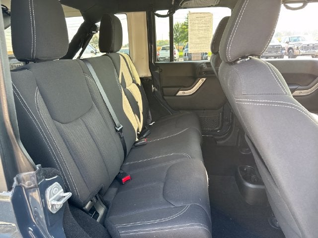 2016 Jeep Wrangler Unlimited Sahara