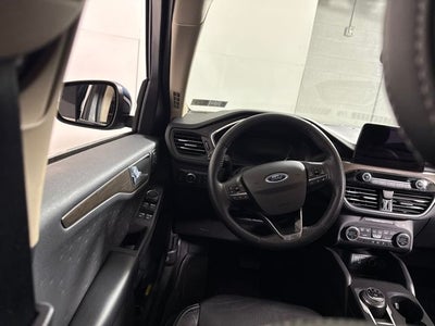 2020 Ford Escape Titanium Hybrid