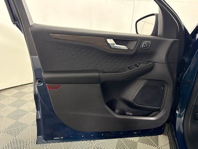 2020 Ford Escape Titanium Hybrid