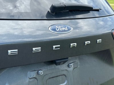 2020 Ford Escape SE