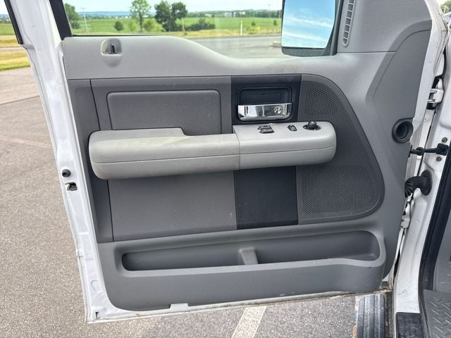 2005 Ford F-150 XL