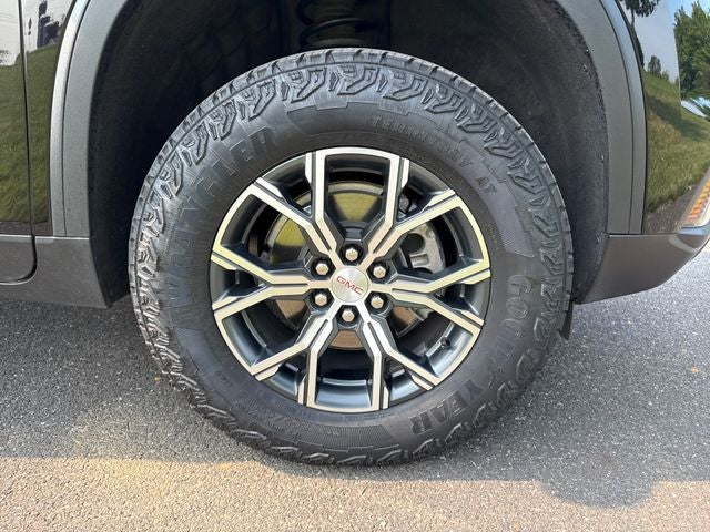 2025 GMC Acadia AT4