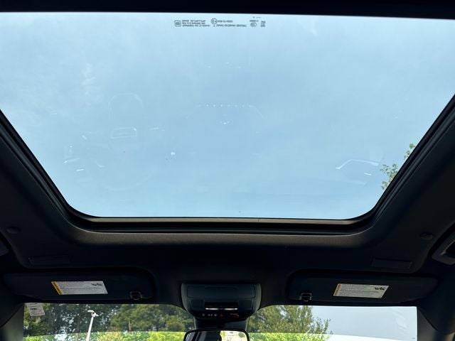 2025 GMC Acadia AT4