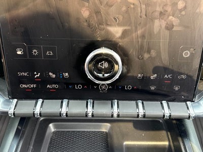 2025 GMC Acadia AT4