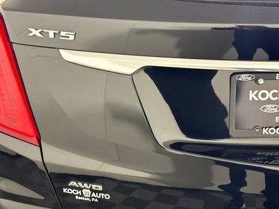 2019 Cadillac XT5 Platinum
