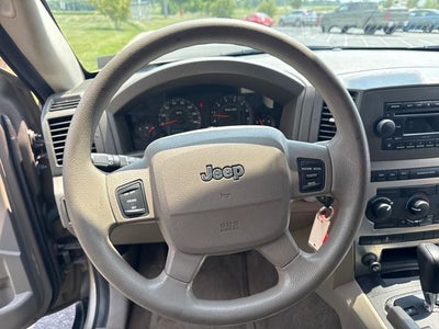 2005 Jeep Grand Cherokee Laredo